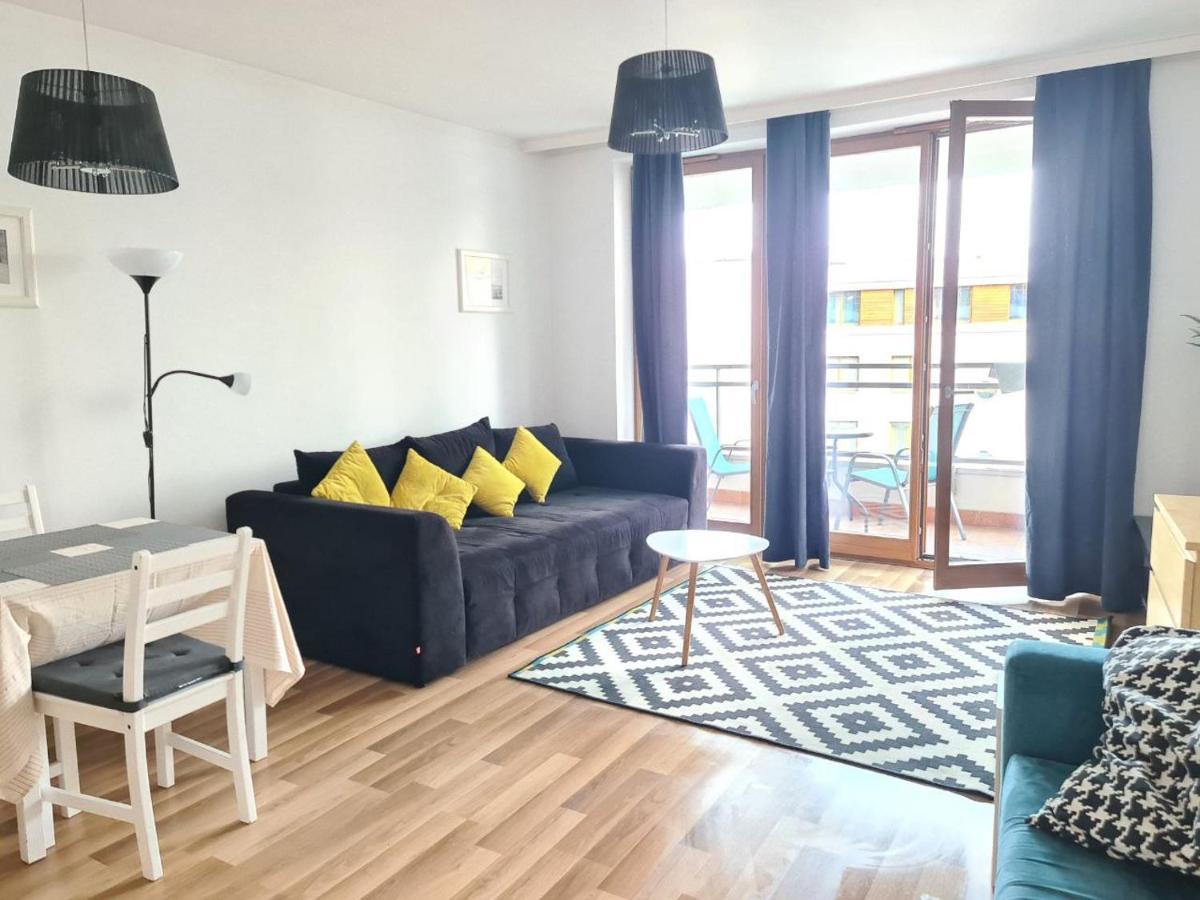 Dworska Studio Apartment Krakow Bagian luar foto